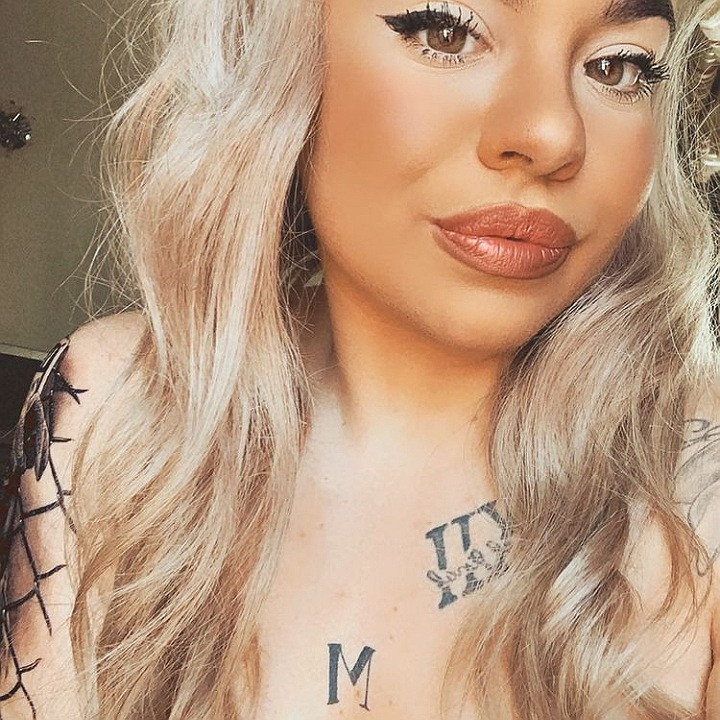 Au plaisir de baiser avec un viril