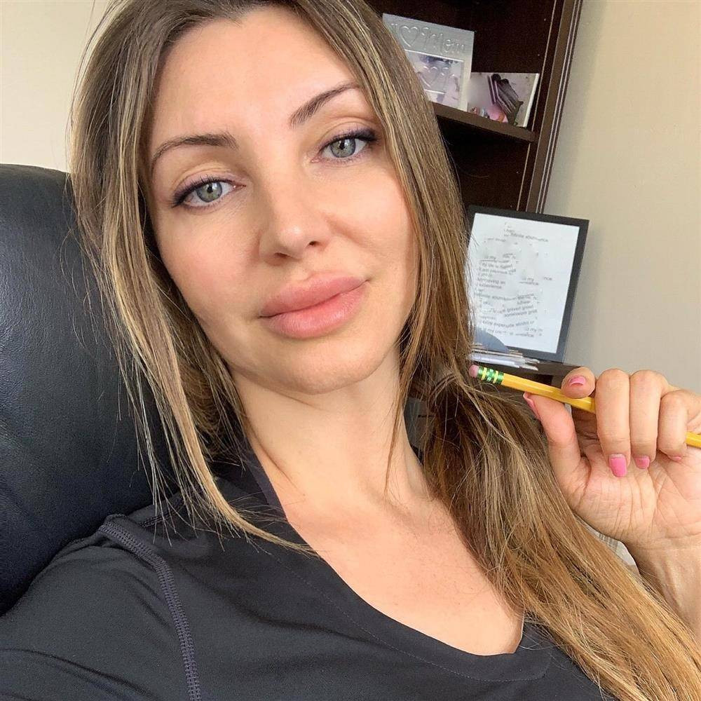 J'aime sucer a gorge profonde